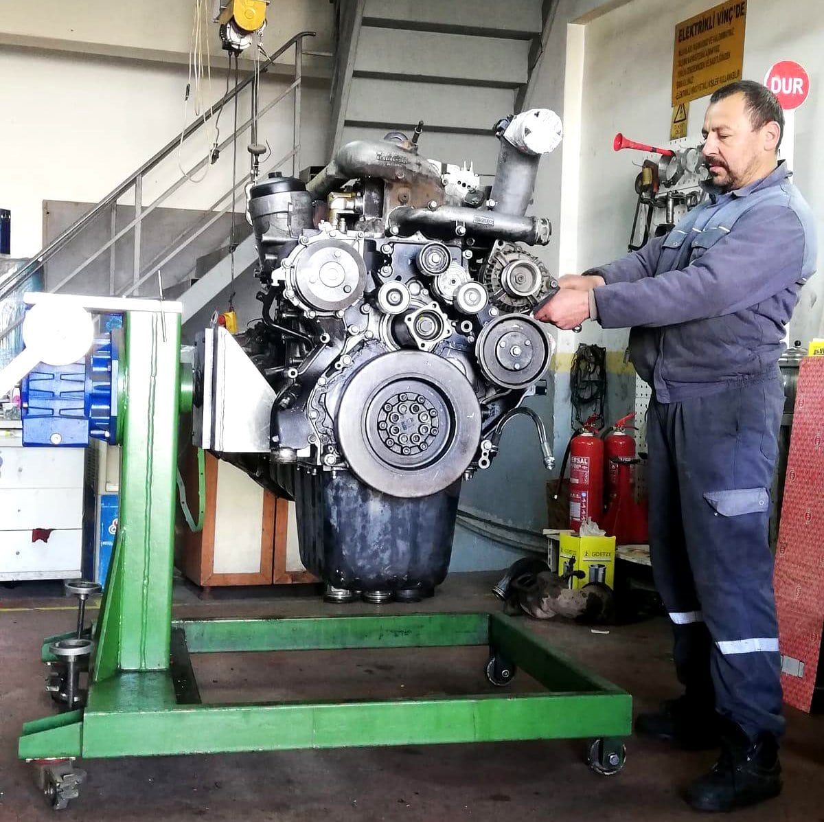 Engine rebuild service/used rebuild engines for sale YUDIN EQUIPMENT